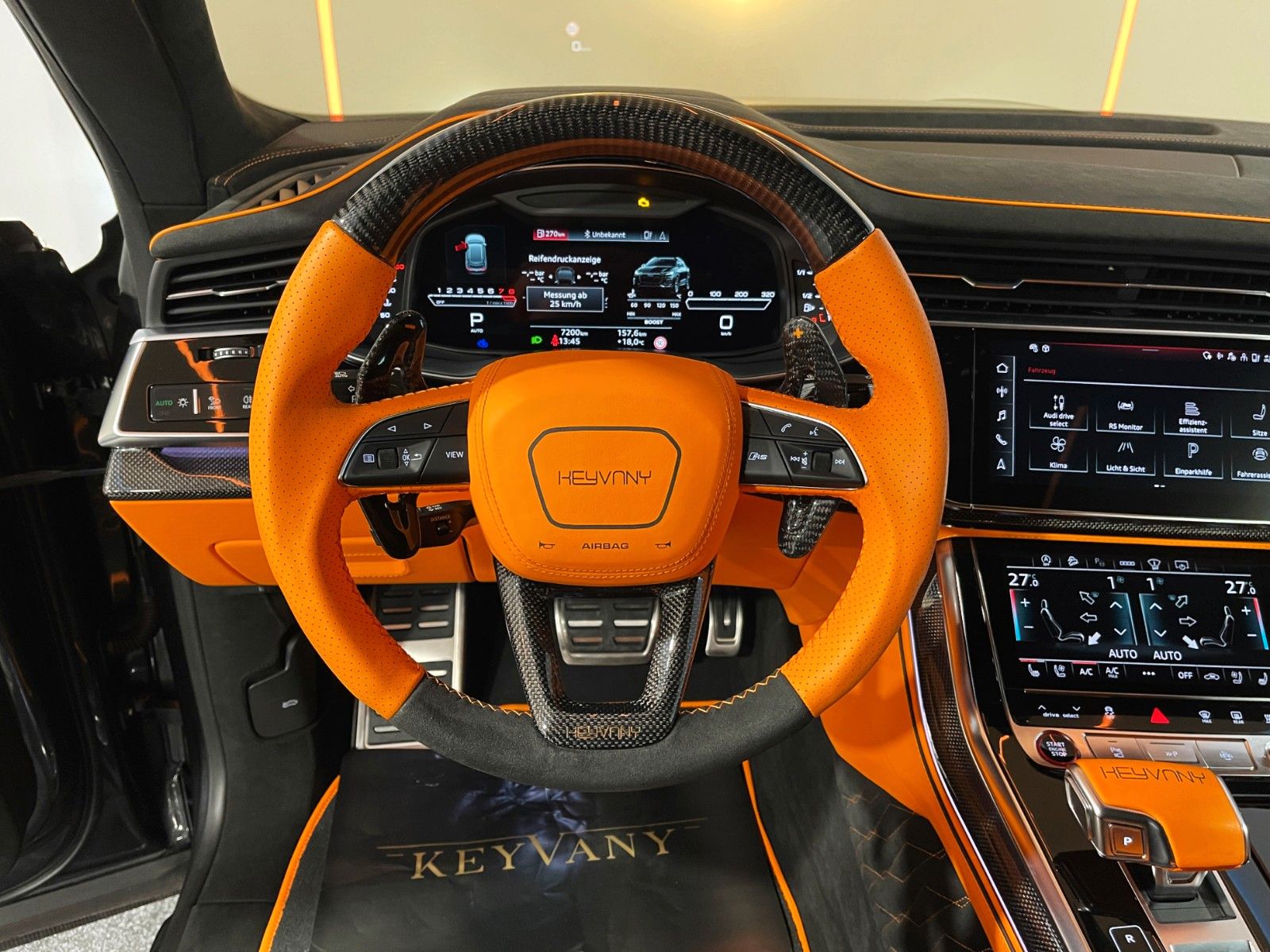 Audi RSQ8 KEYVANY CARBON/KERAMK/B&O/STAN.HZ/DYNMK.PLS