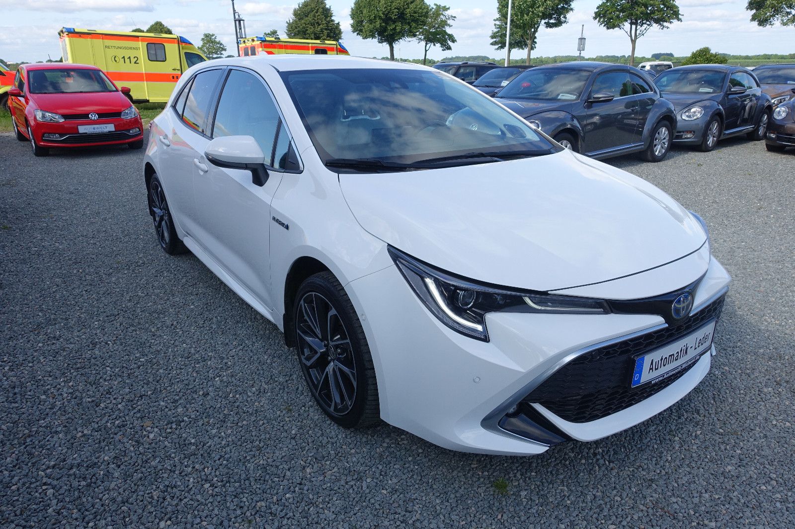 Toyota Corolla 2.0 Hybrid - Samsaru's Car Outlet