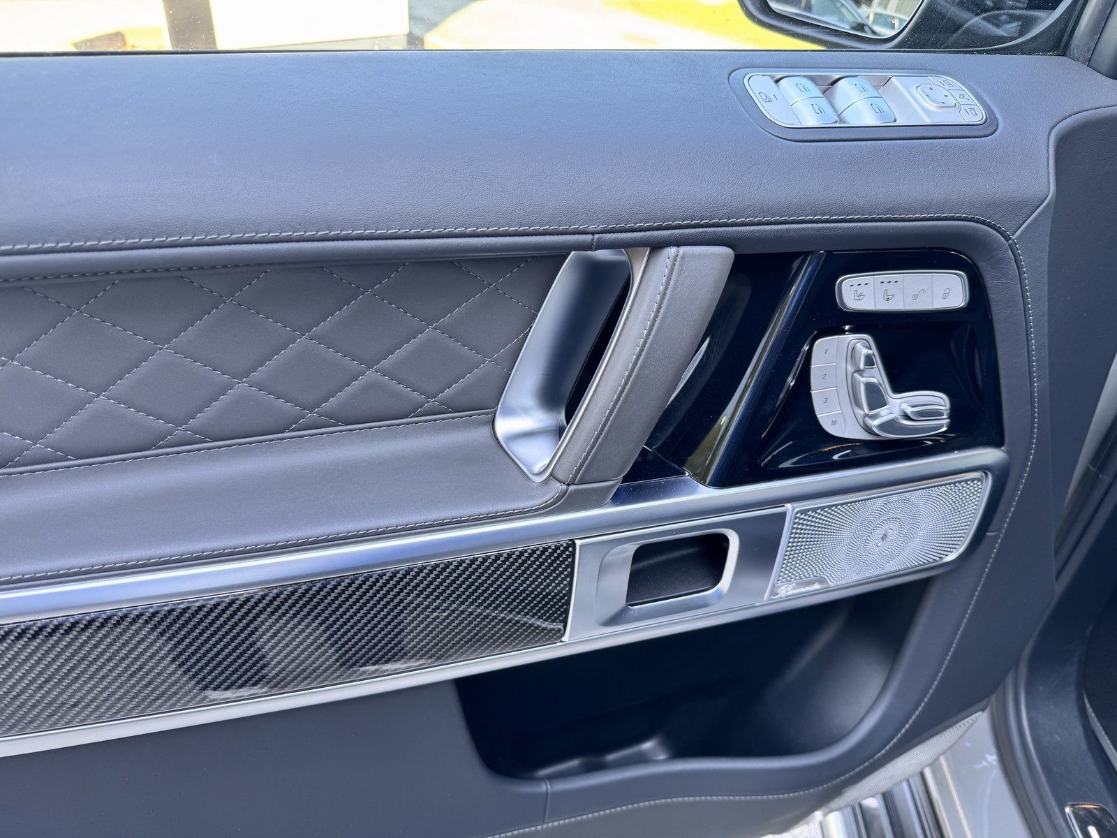 Mercedes-Benz AMG G 63 - Samsaru's Car Outlet