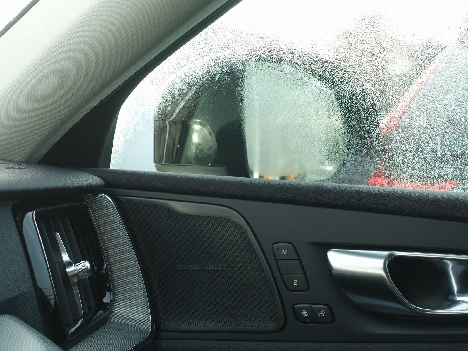 Volvo XC60 Plus T6 AWD/H&K/360°/FourC/AHK/Pano/BLIS