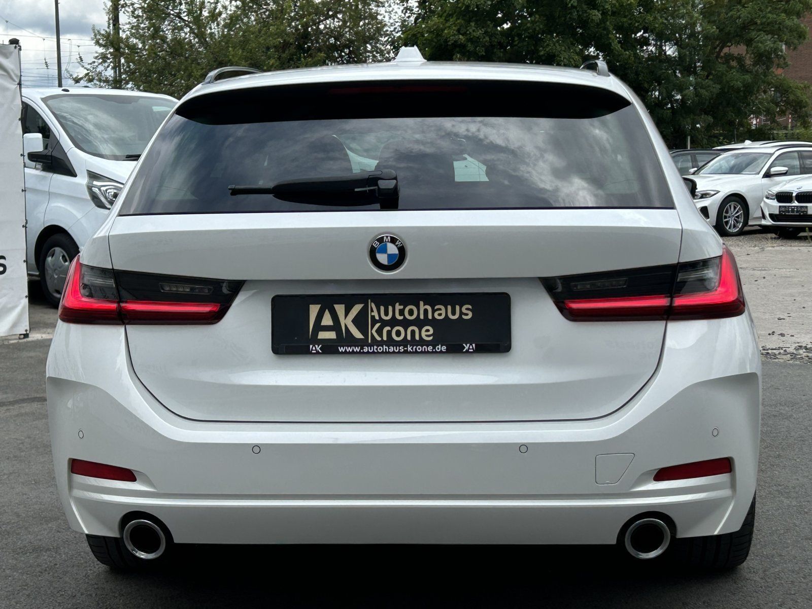 BMW 320 d Mild Hybrid xDrive - Samsaru's Car Outlet