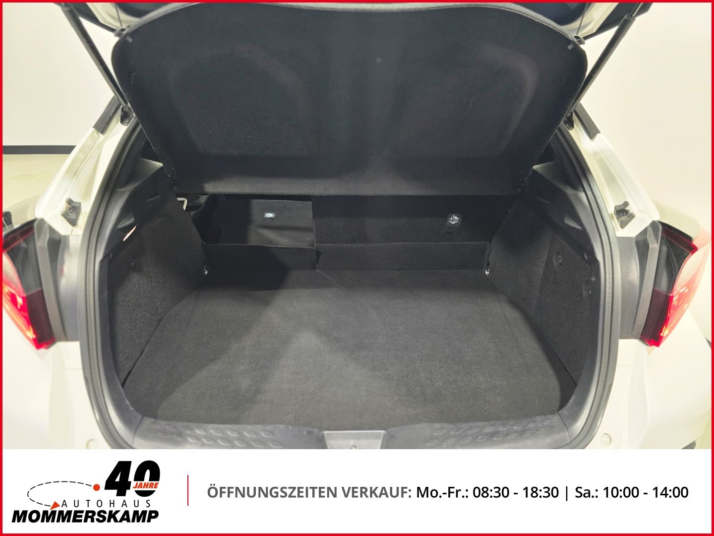 Toyota C-HR Hybrid Business Edition - Samsaru's Car Outlet