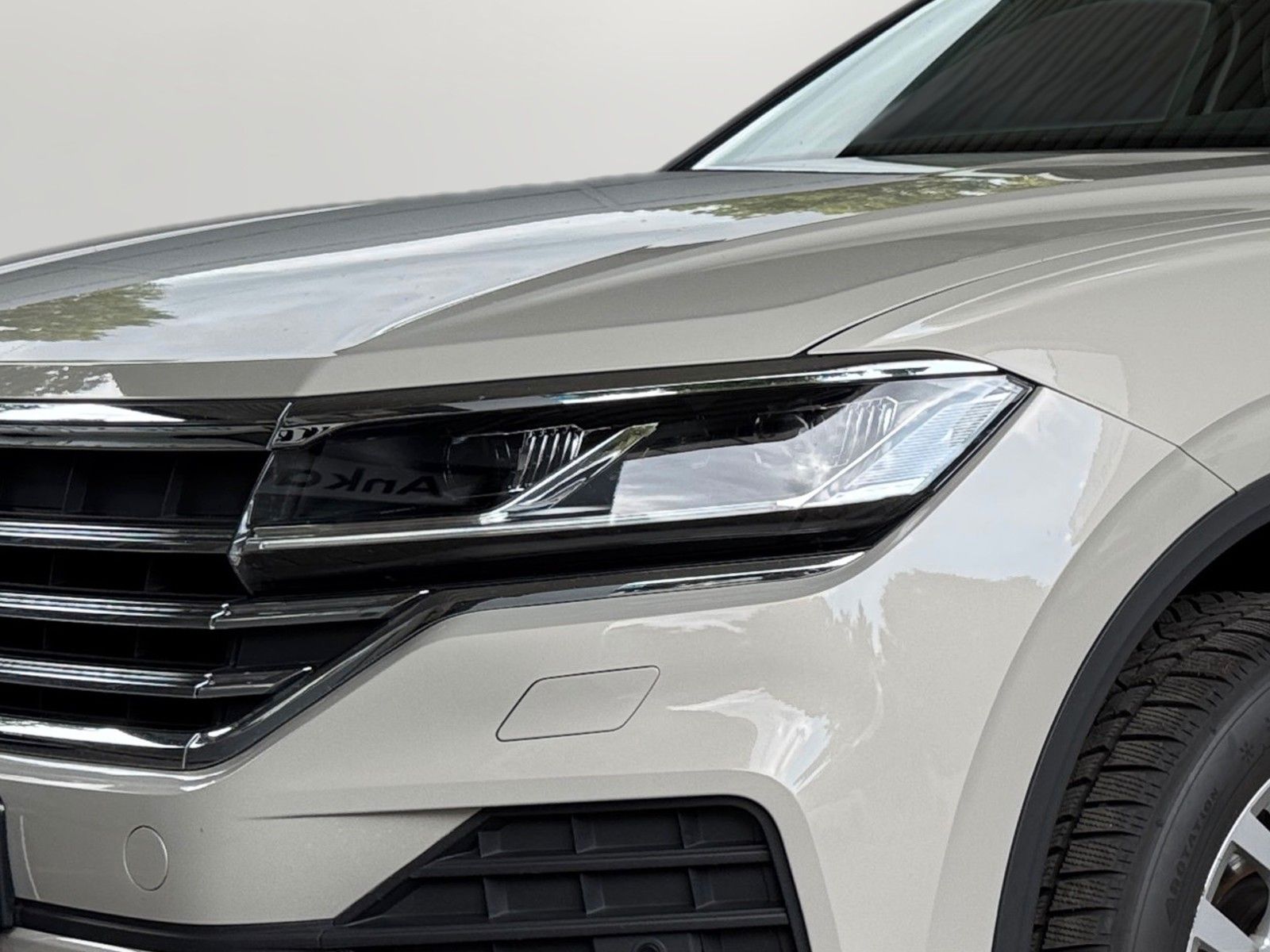 Volkswagen Touareg 4M - Samsaru's Car Outlet