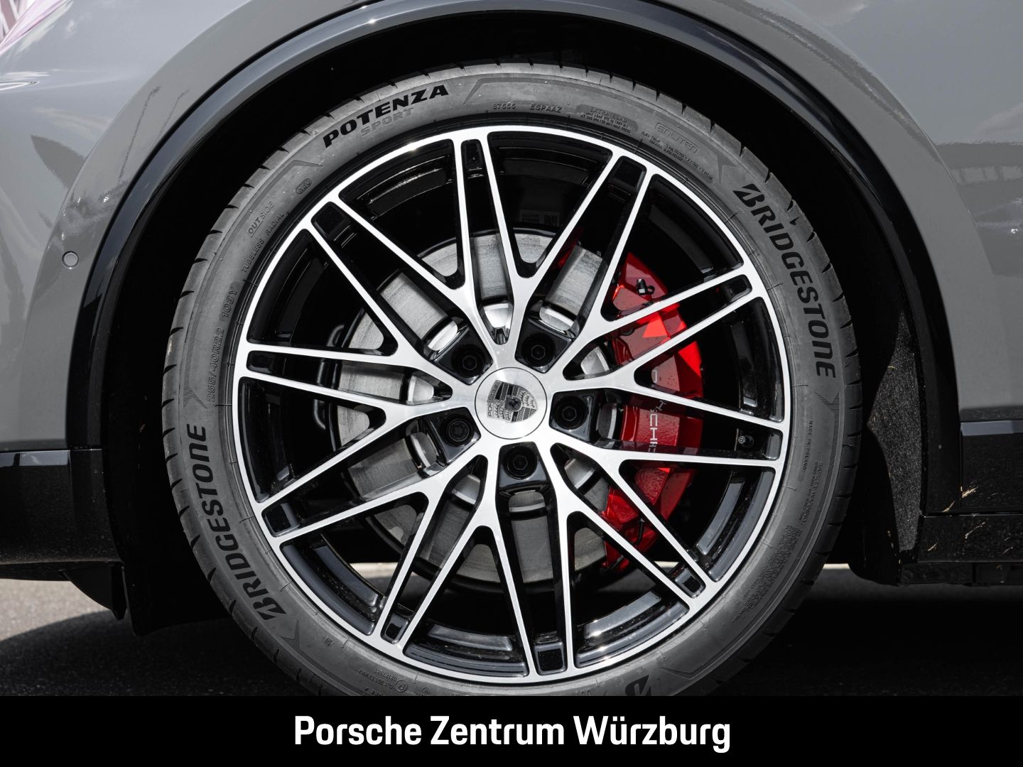 Porsche Macan Turbo HA-Lenkung InnoDrive Head-Up BOSE