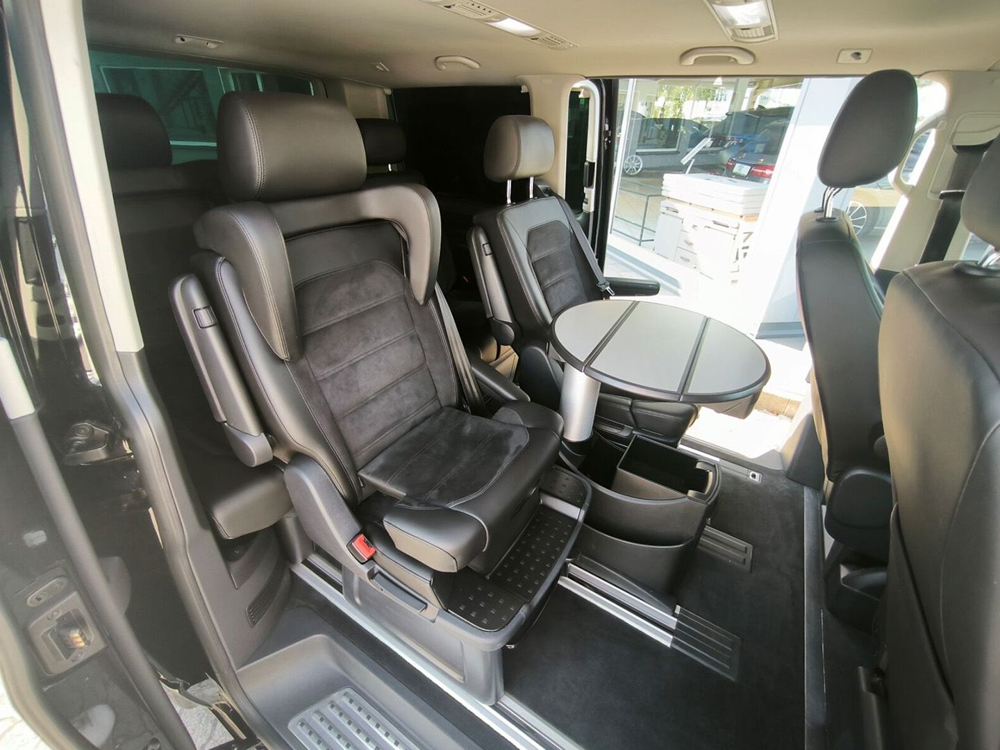 Volkswagen T6 Multivan 4Motion DSG - Samsaru's Car Outlet