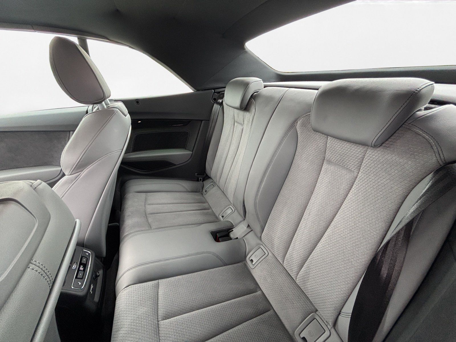 Audi A5 Cabrio 40 TFSI quattro S tronic S line | NAVI