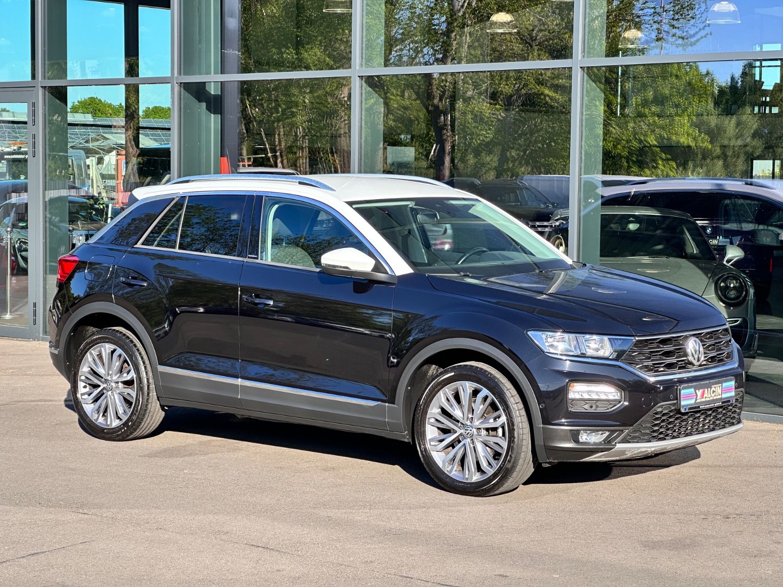 Volkswagen T-Roc 2.0 TDI SCR DSG IQ.DRIVE - Samsaru's Car Outlet