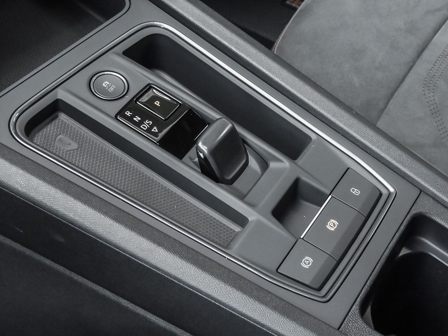 Cupra Formentor  VZ 2.0TSI 4DRIVE DSG BREMBO+AKRAPOVIC