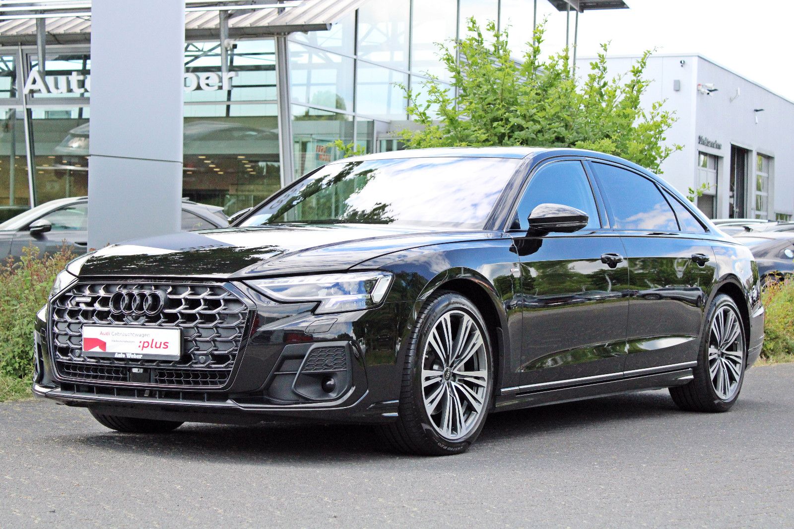 Audi A8 Lang 50TDI S LINE BLACK - Samsaru's Car Outlet