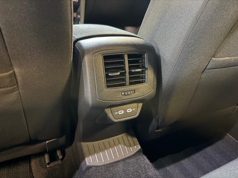 Volkswagen T-Roc R-Line 2.0 TDI 150 DSG 4M - Samsaru's Car Outlet