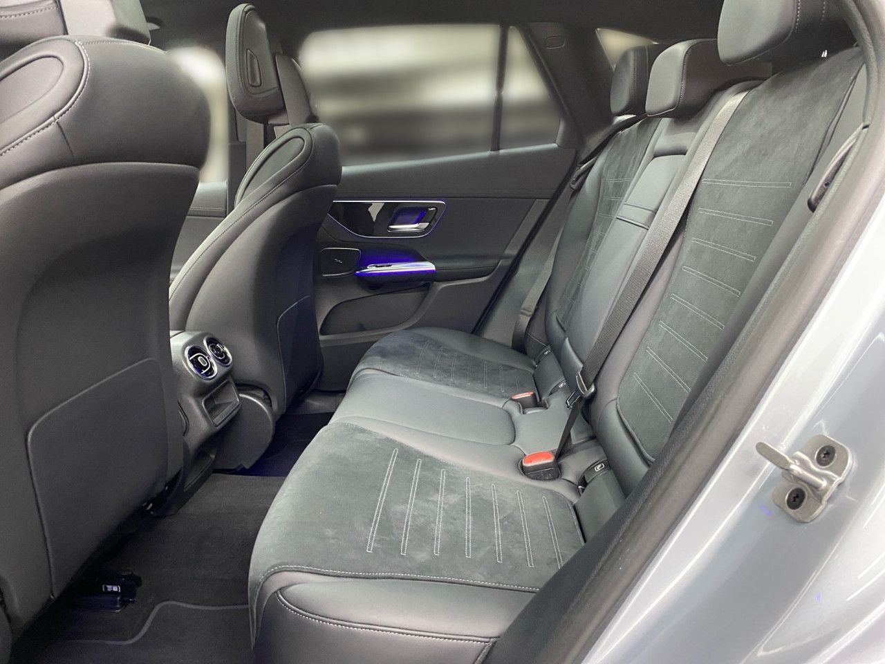 Mercedes-Benz GLC 300 e 4Matic AMG+AHK+PANO+KEYLESS+DIGITAL