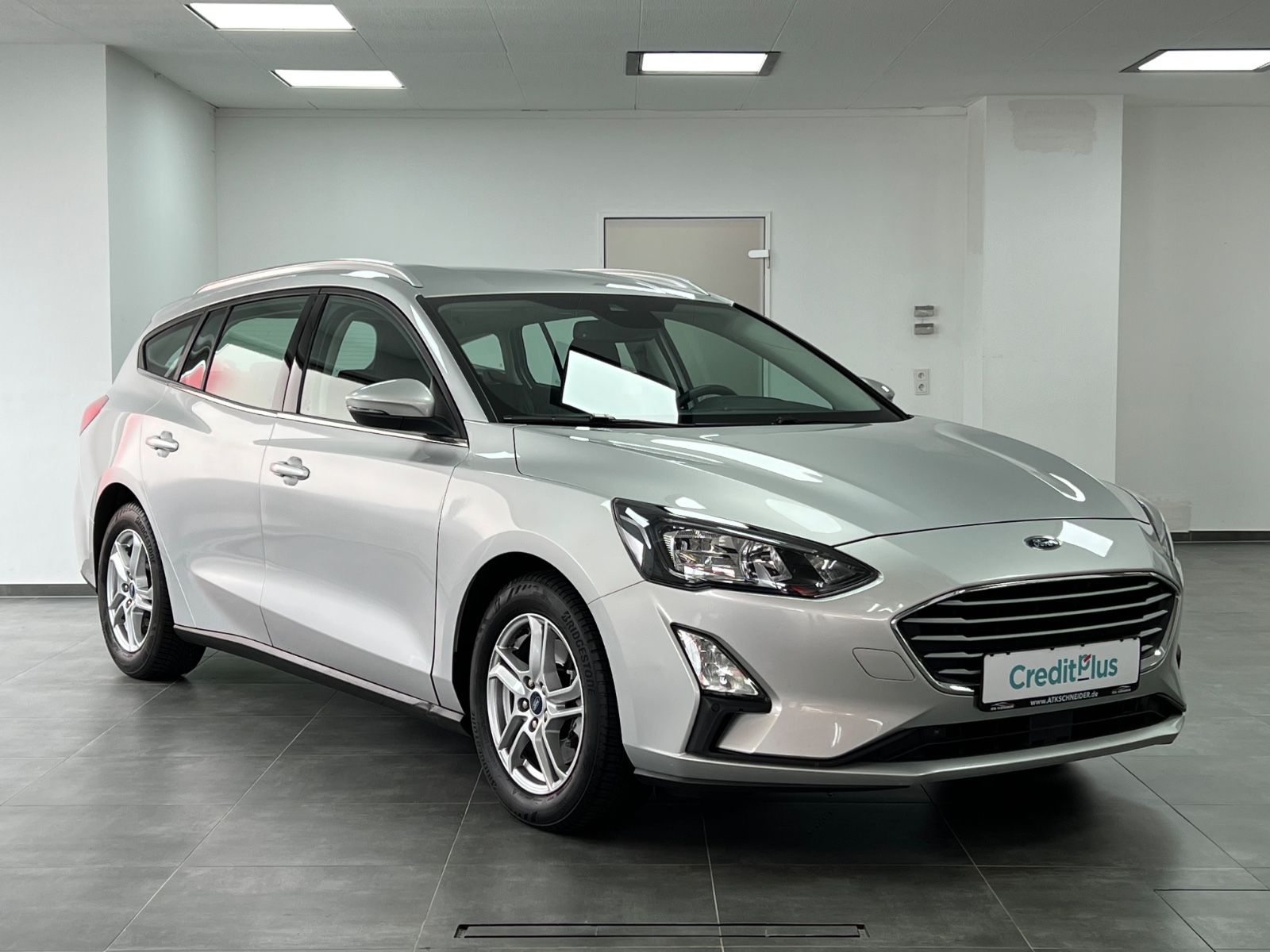 Ford Focus Turnier Cool & Connect - Samsaru's Car Outlet