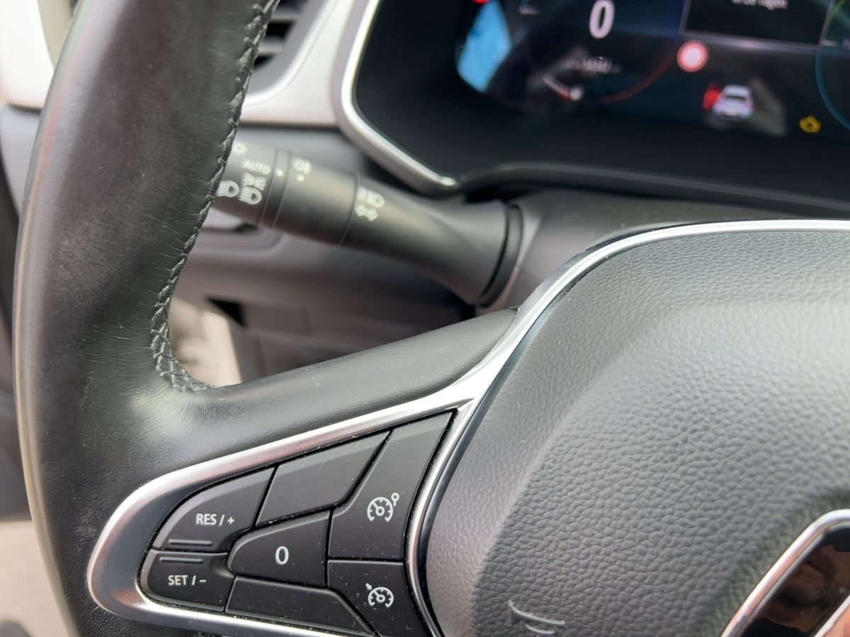 Renault Captur 2 INTENS E-TECH PLUG-IN - Samsaru's Car Outlet