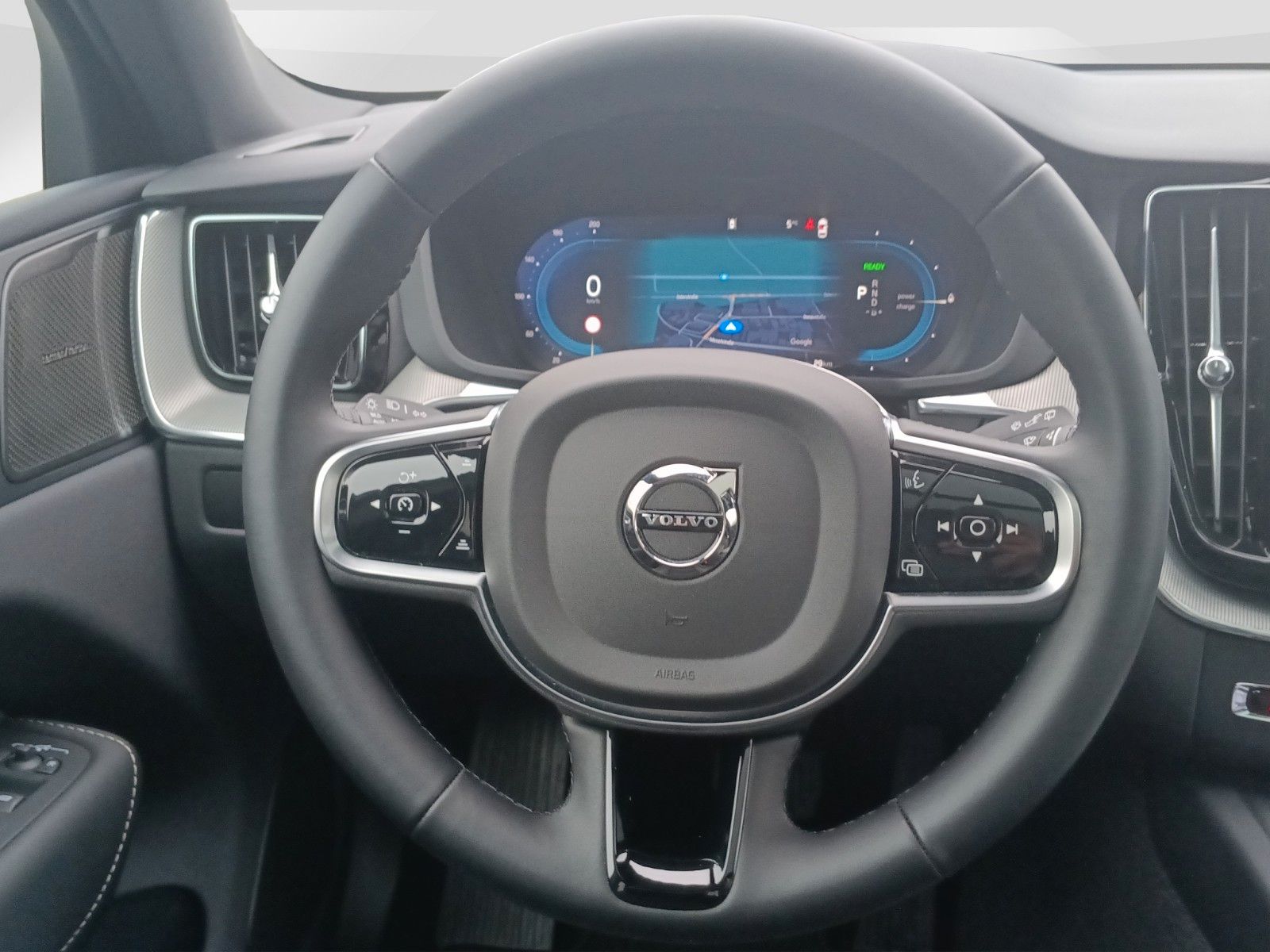 Volvo XC60 T6 AWD Plus Dark  360°/AHK/Pano/H&K