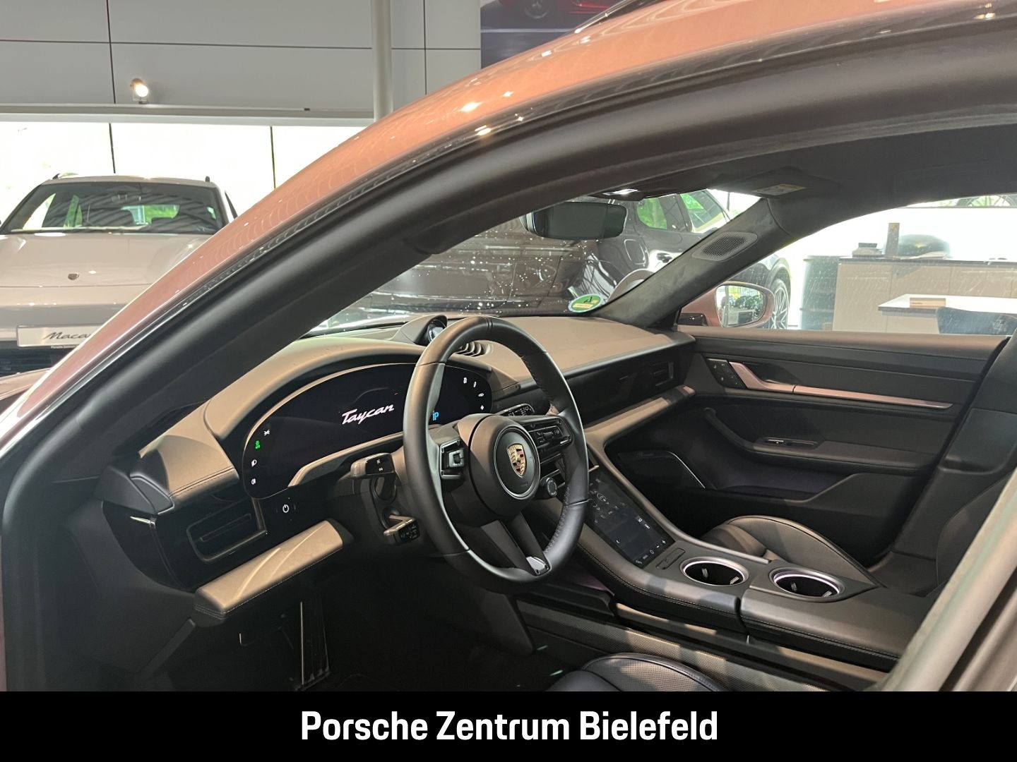 Porsche Taycan Turbo S Cross Turismo Burmester Panorama
