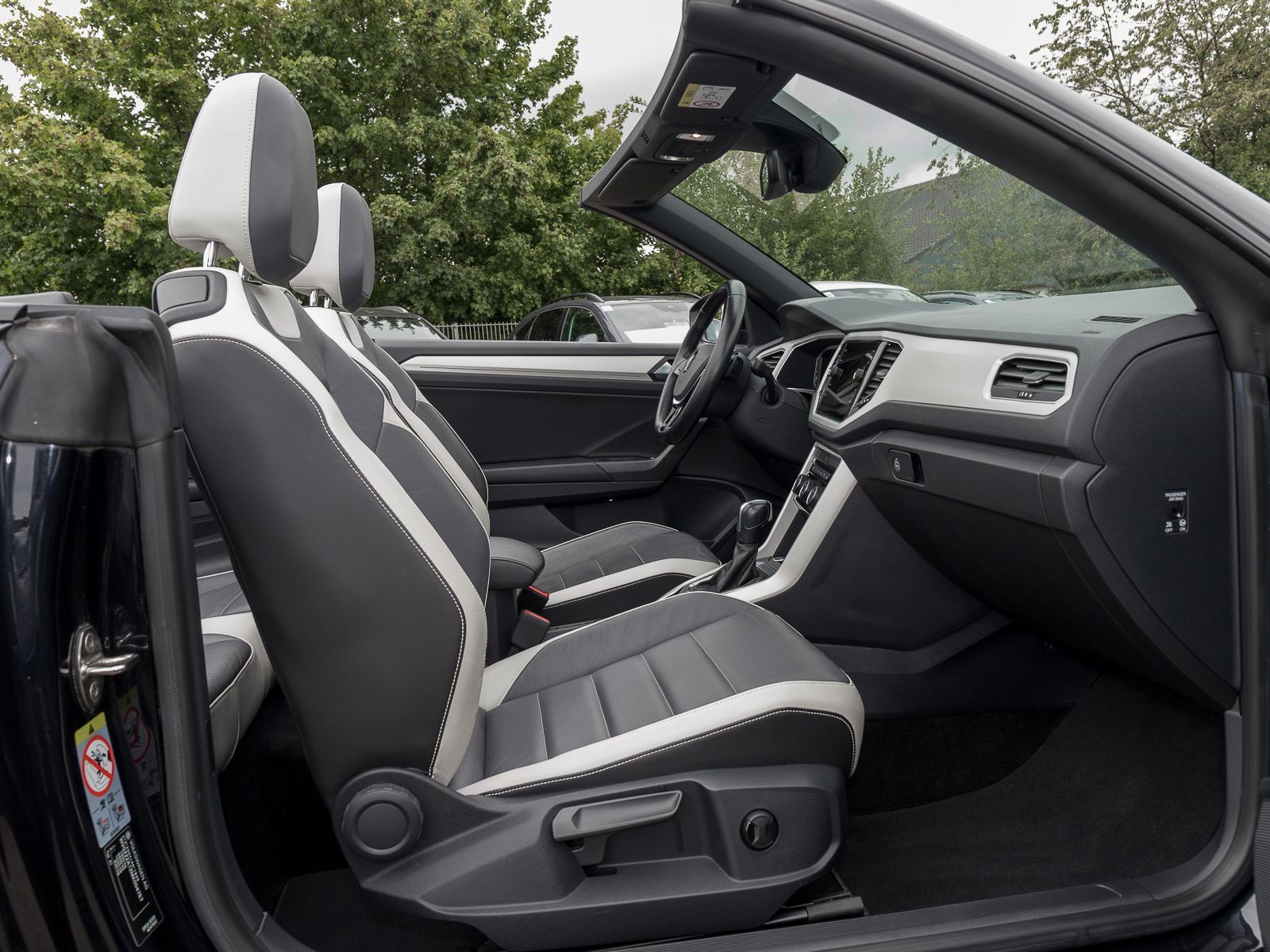 Volkswagen T-Roc Cabriolet 1.5 TSI DSG STYLE - Samsaru's Car Outlet