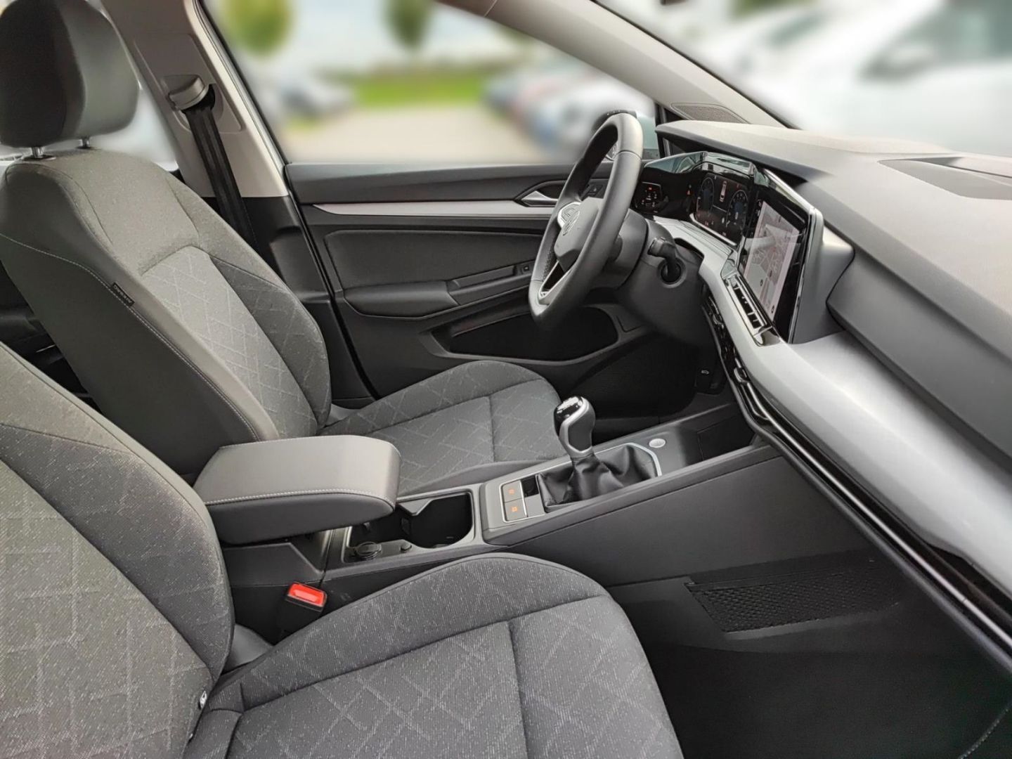 Volkswagen Golf Variant VIII 8 Life 1.0 TSI - Samsaru's Car Outlet