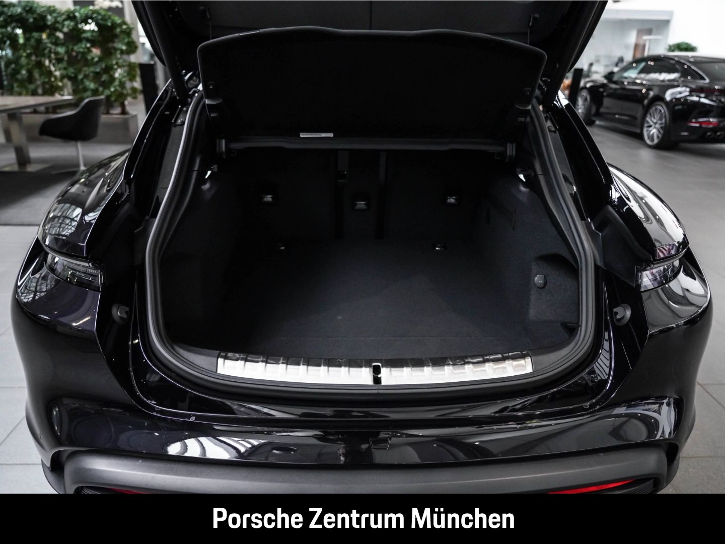 Porsche Taycan 4S Cross Turismo InnoDrive Surround-View