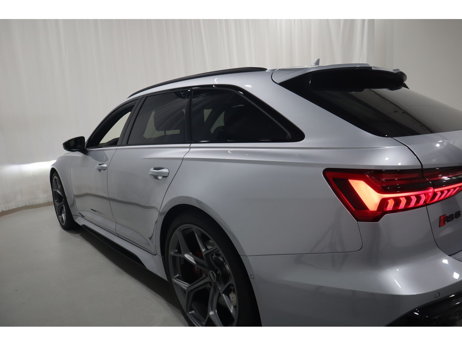 Audi RS6 Avant performance B&O*HD-Matrix-LED*280 km/h