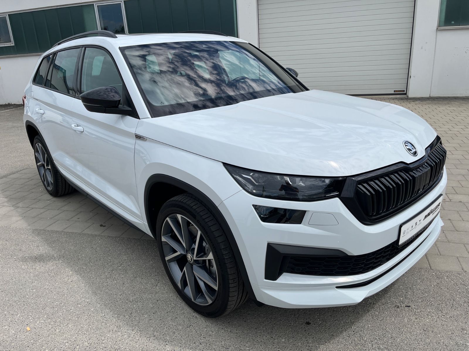 Skoda Kodiaq 2.0 TSI DSG 4X4 Sportline - Samsaru's Car Outlet