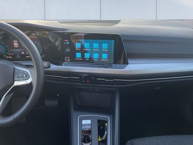 Volkswagen Golf Life 1.5 DSG - Samsaru's Car Outlet