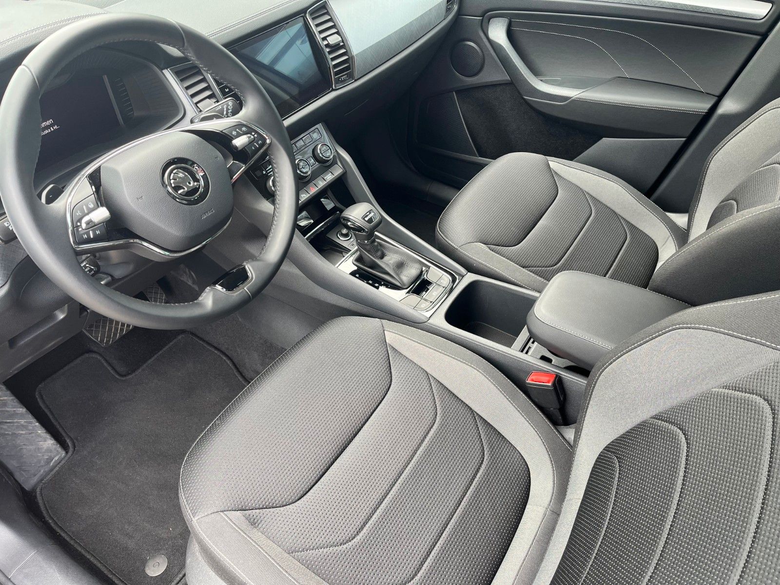 Skoda Kodiaq Tour 2.0 TDI DSG - Samsaru's Car Outlet