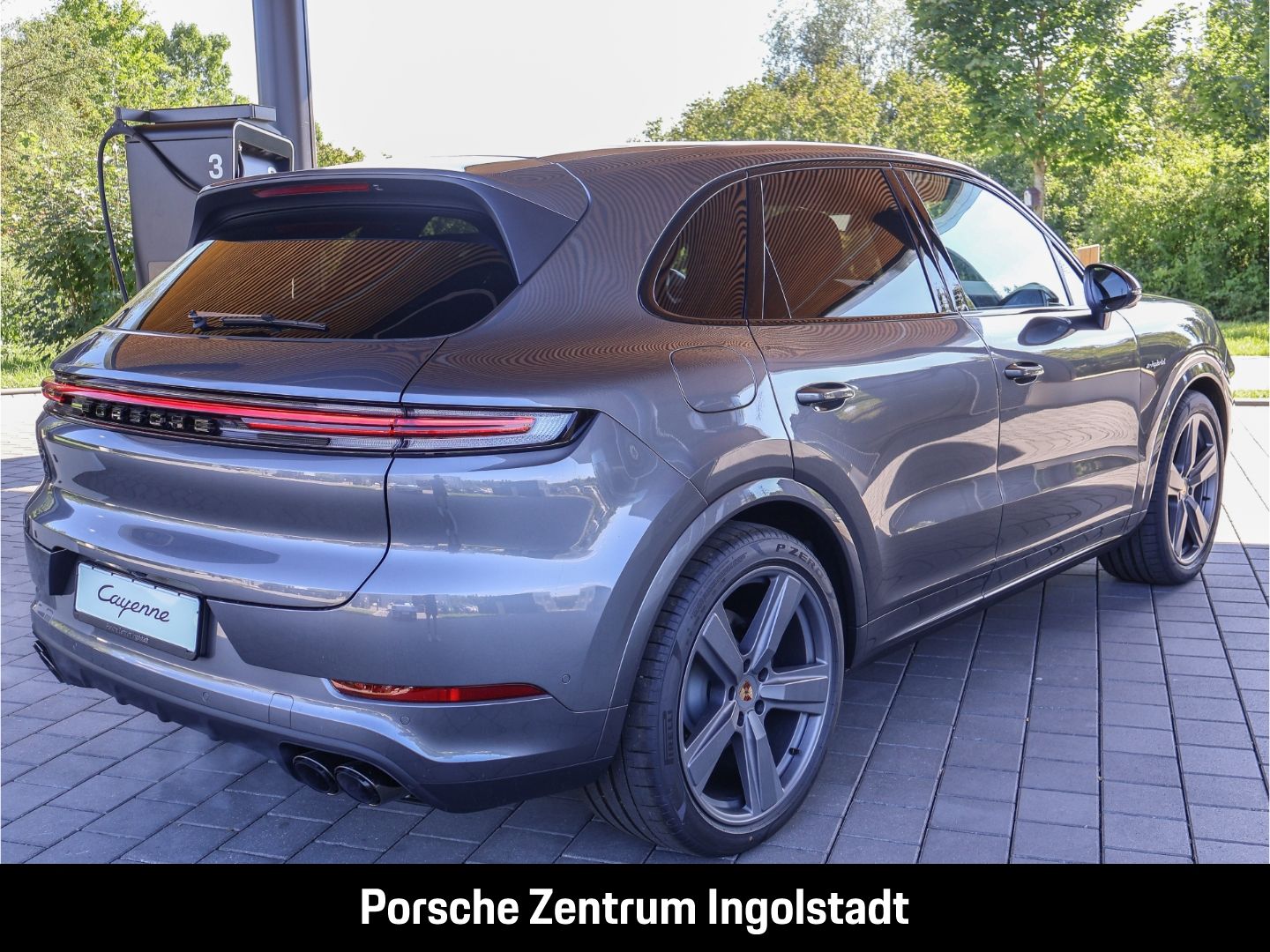 Porsche Cayenne E-Hybrid, Panorama, el. AHK, Luftfederun