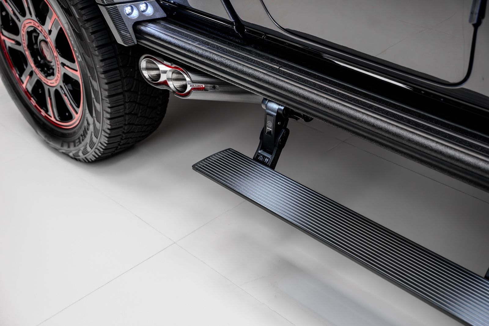 Mercedes-Benz G 63 AMG BRABUS - Samsaru's Car Outlet