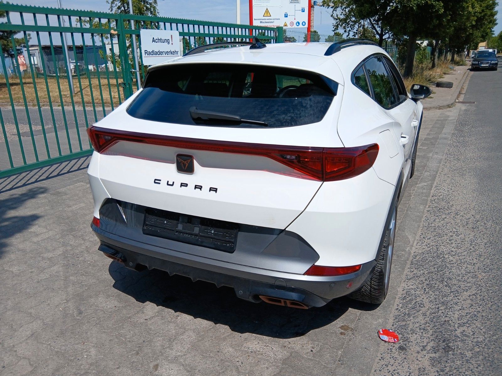 Cupra Formentor Hybrid Plug-in-Hybrid - Samsaru's Car Outlet