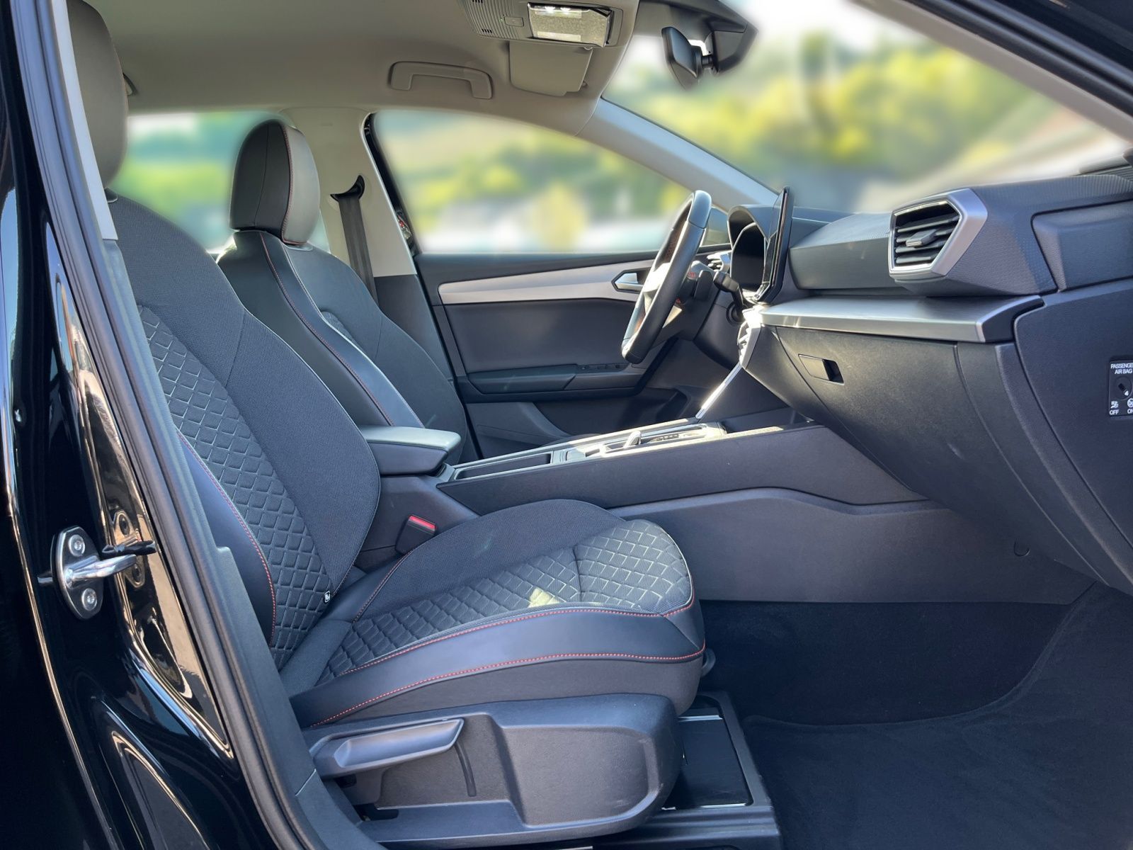 Seat Leon ST FR 1.5 eTSI DSG - Samsaru's Car Outlet