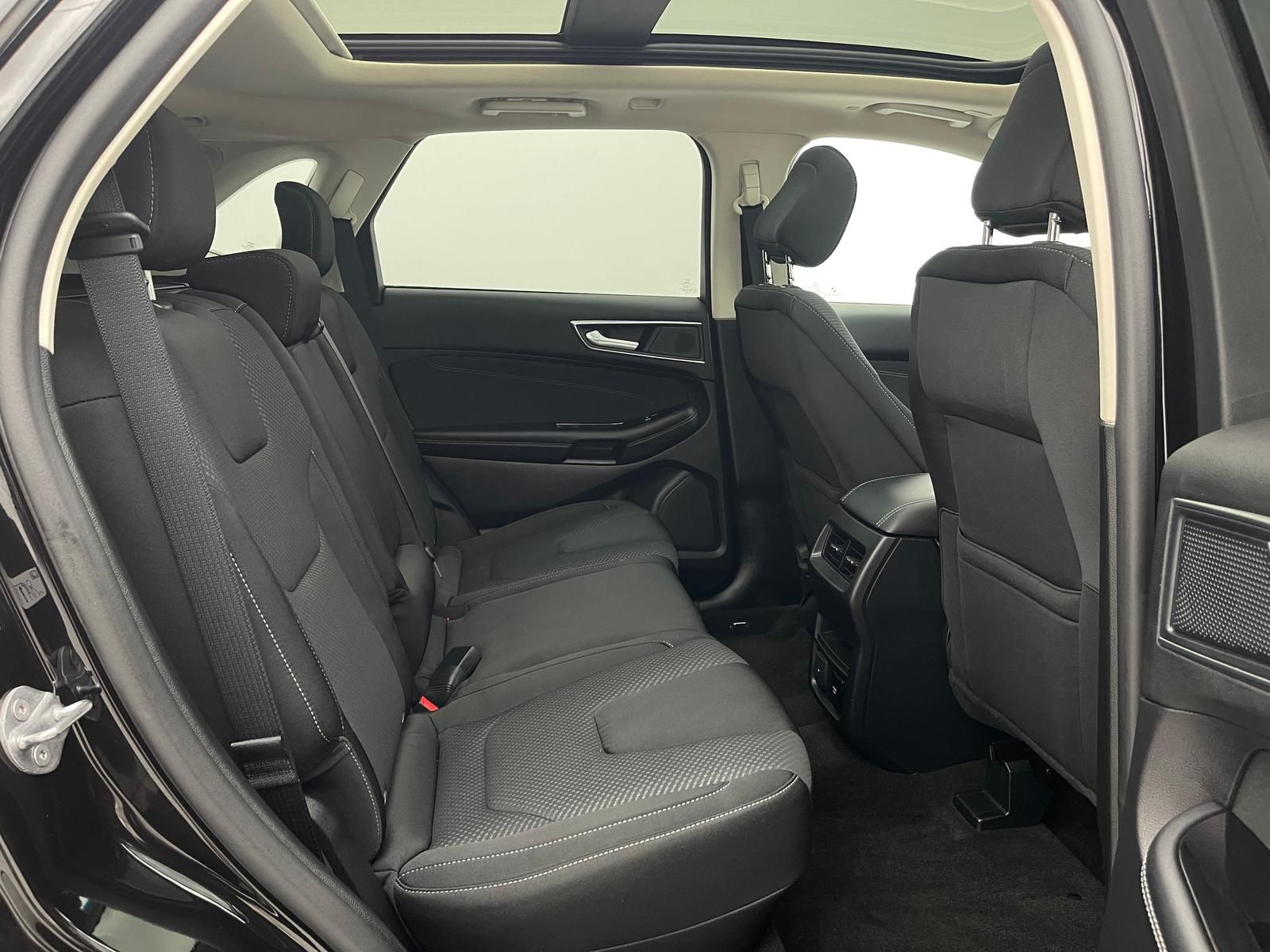Ford Edge Titanium 4x2 *KAM*AHK*MATRIX*PANO*ACC*B&O*