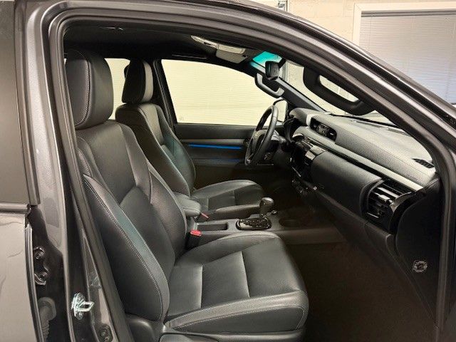 Toyota Hilux 2.8 D4D INVINCIBLE AUTOMATIC 360° CAMERA