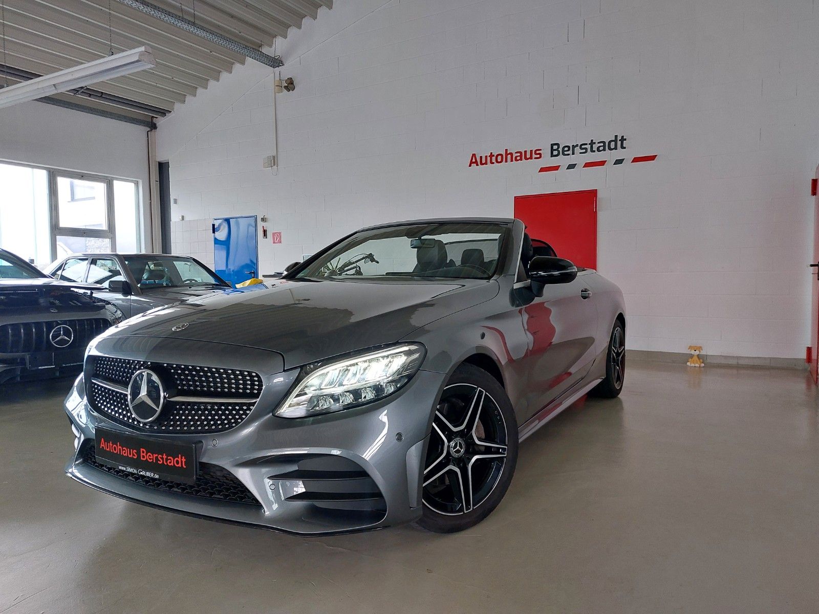 Mercedes-Benz C 180 Cabrio AMG-LINE - Samsaru's Car Outlet