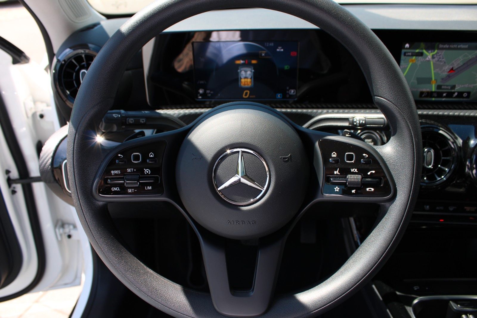 Mercedes-Benz A 200 - Samsaru's Car Outlet