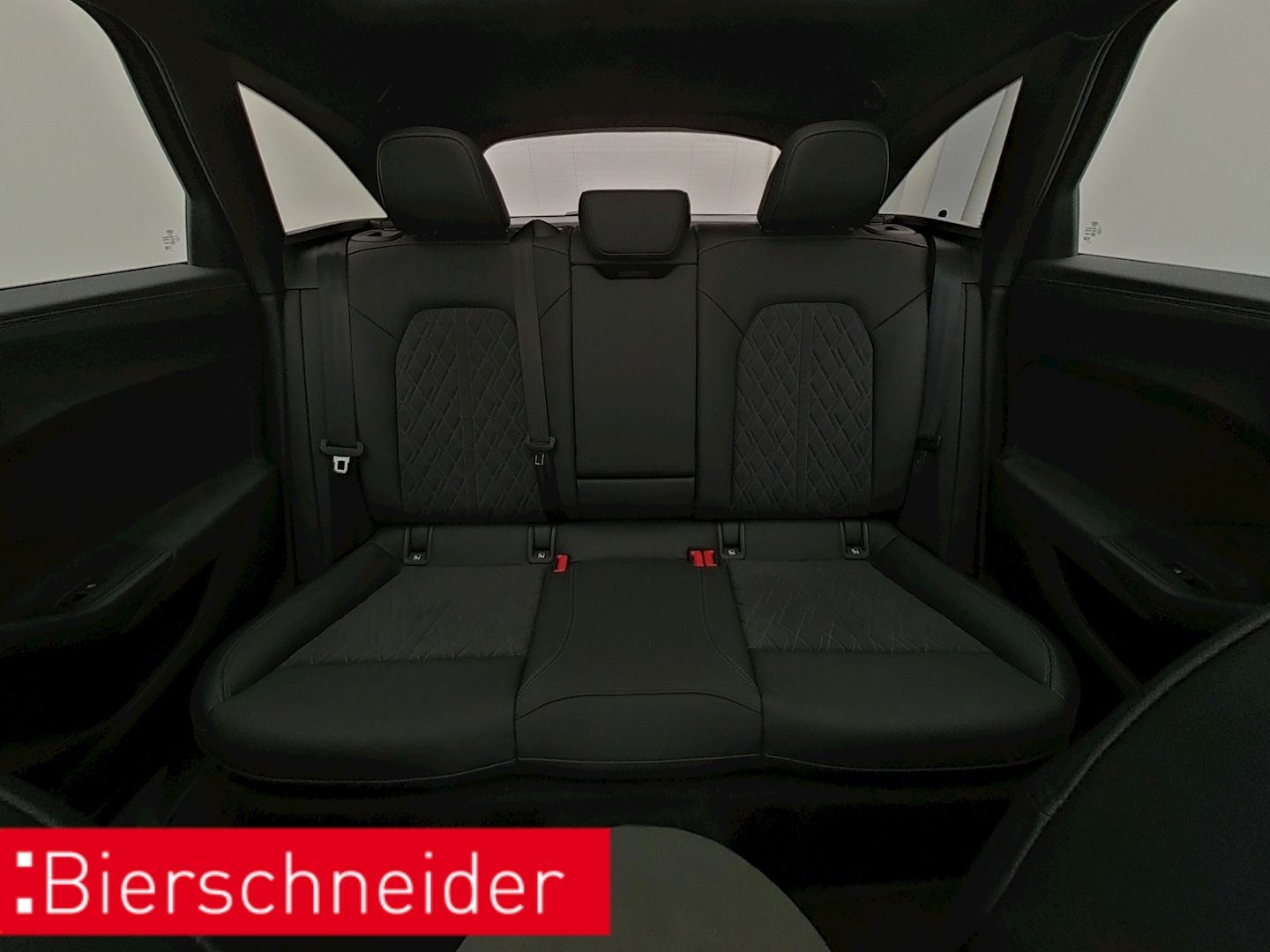 Audi A5 Avant TDI S-tronic quattro s-line 5-J-GAR AHK