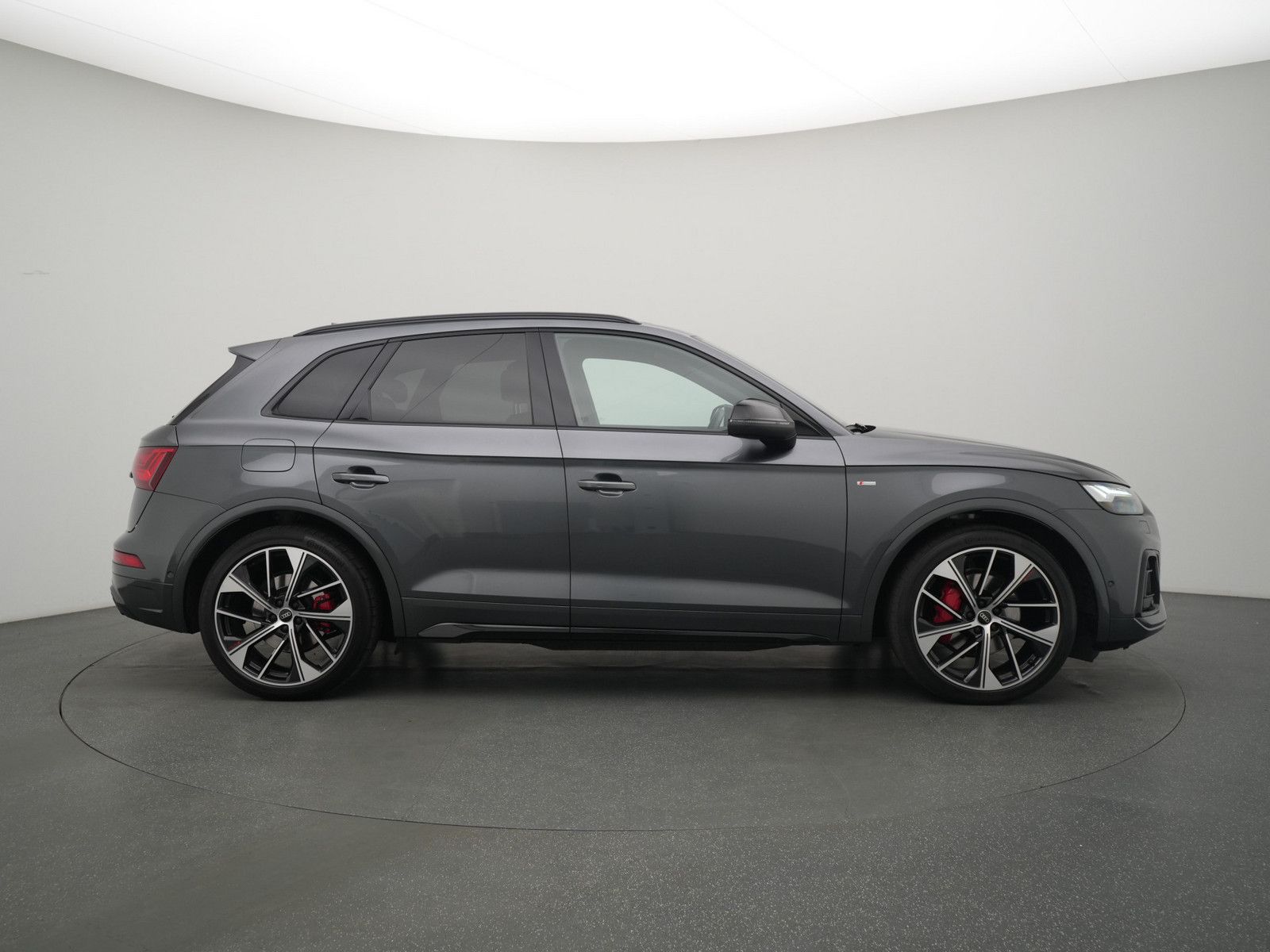 Audi Q5 S line VIRT PANO RAUTE B&O LEDER STANDHZ NAVI