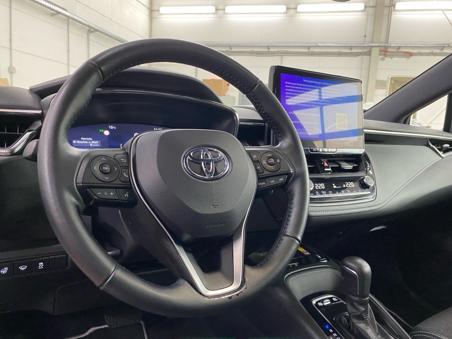 Toyota Corolla 2.0 Hybrid Team D *LED*ACC*CarPlay*RCam*