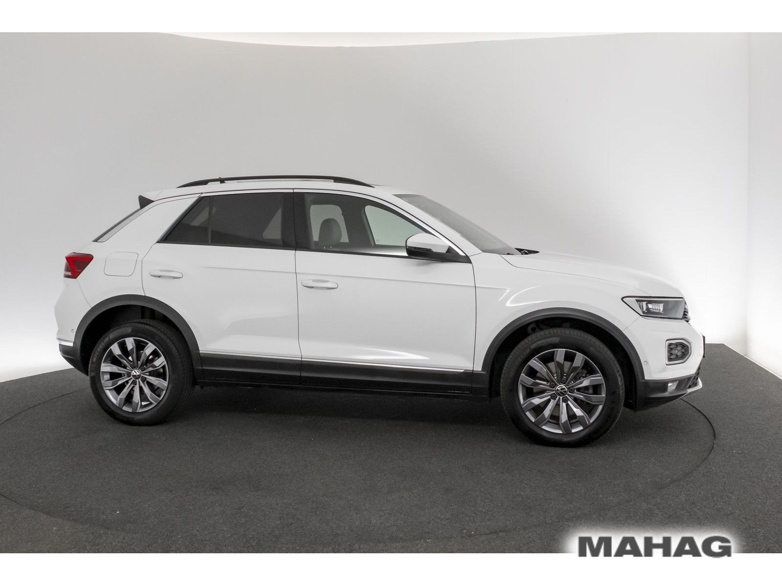 Volkswagen T-ROC 2.0 TDI SPORT - Samsaru's Car Outlet