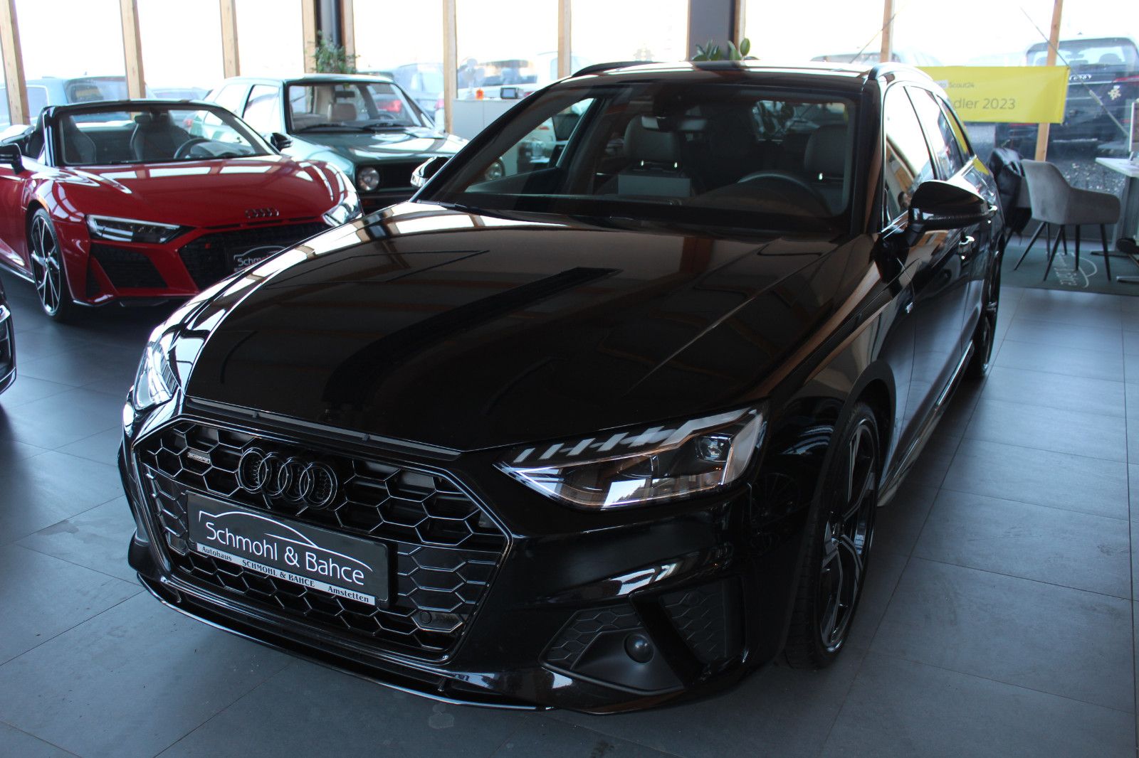 Audi A4 Avant 40 TDI quattro S line - Samsaru's Car Outlet