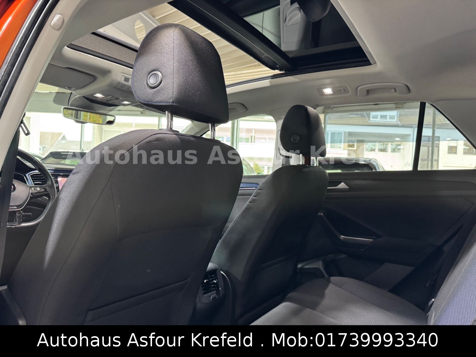 Volkswagen T-Roc United - Samsaru's Car Outlet