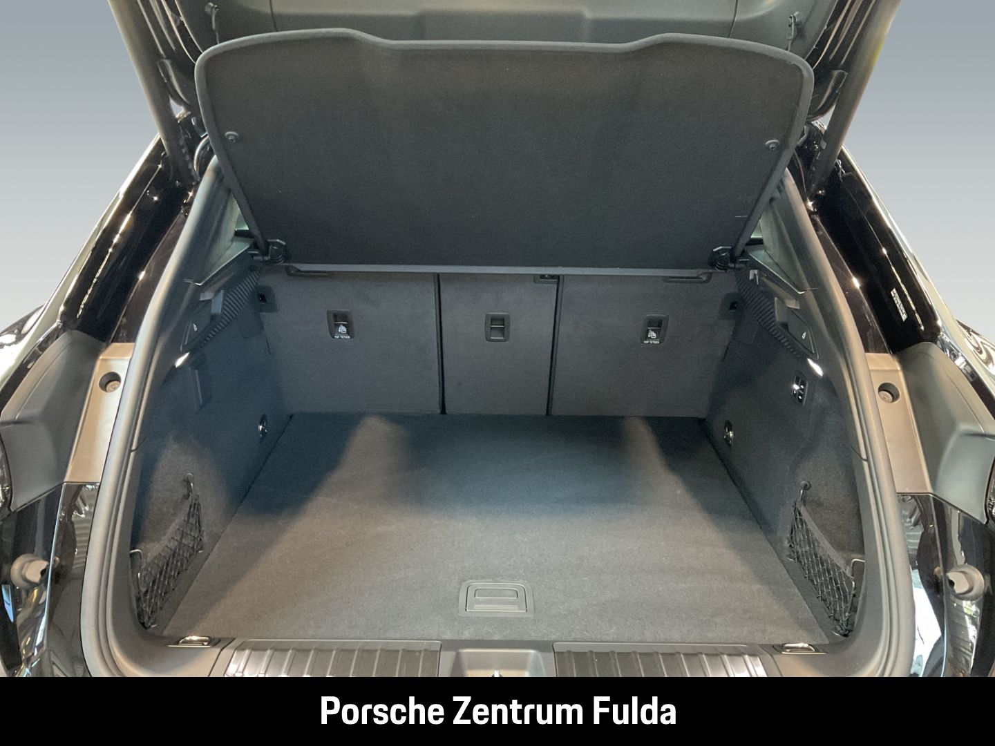 Porsche Macan 4S BOSE LED-Matrix Panorama Surround-View
