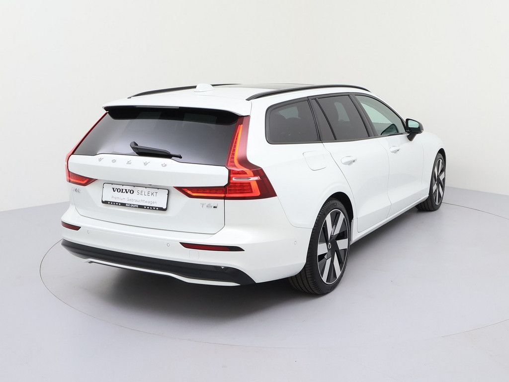 Volvo V60 T6 Ultra Dark Recharge Plug-In Hybrid AWD