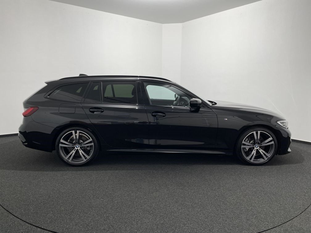 BMW 330d Tour. M Sport - Samsaru's Car Outlet