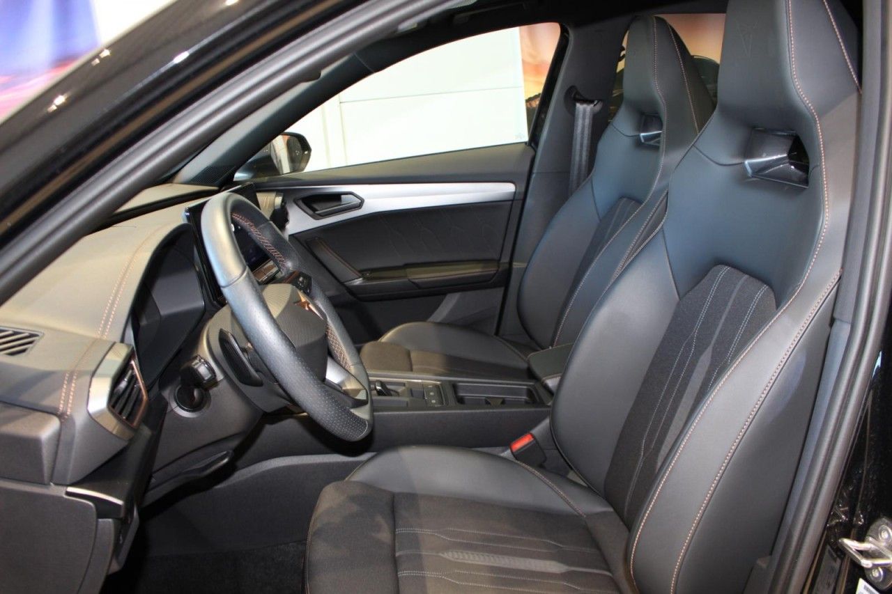 Cupra Formentor VZ 4Drive AHK+elSITZ+PANO+elHK+CARPLAY