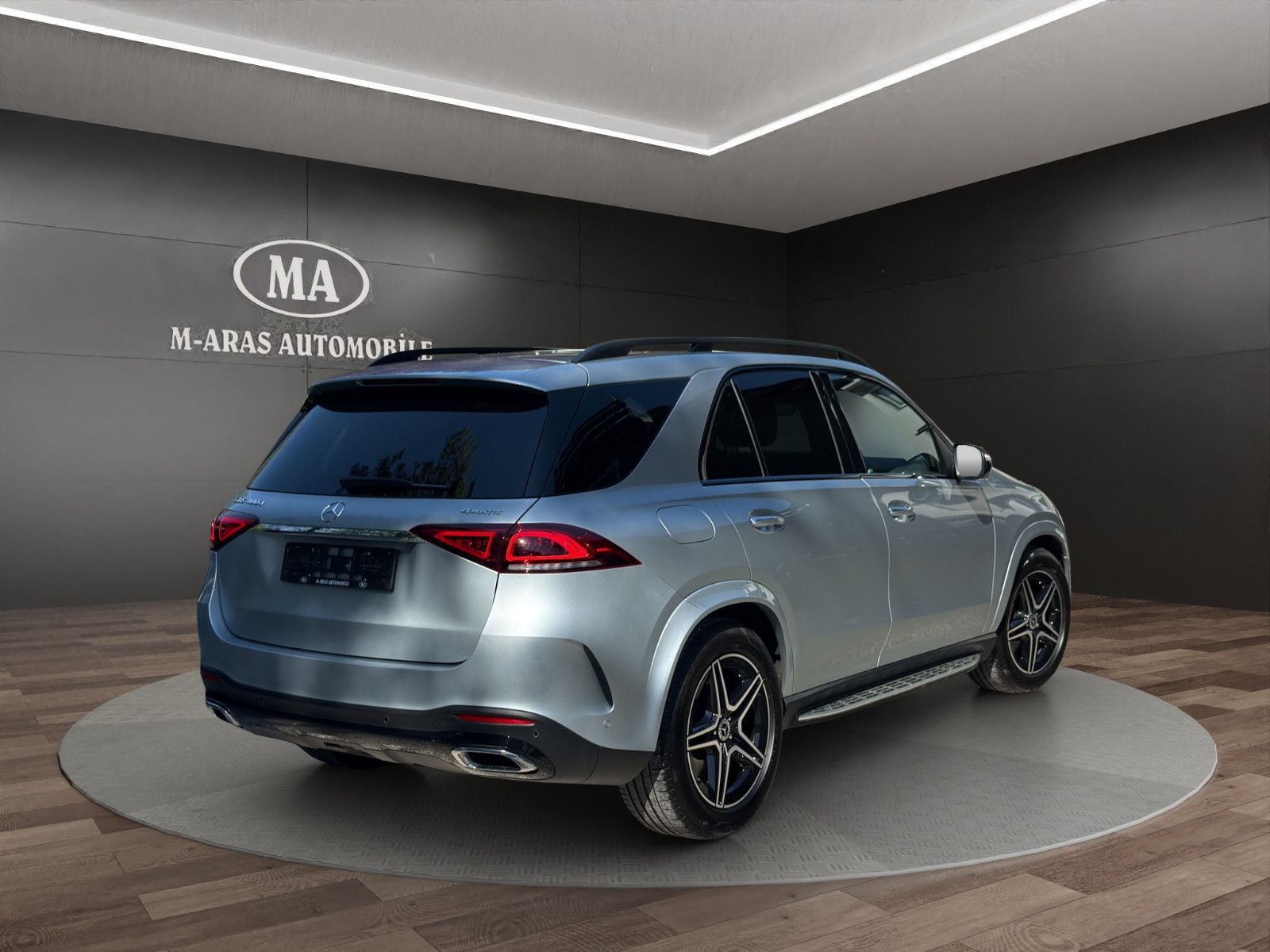 Mercedes-Benz GLE 400d 4Matic AMG Pano Burmester Standh.AHK