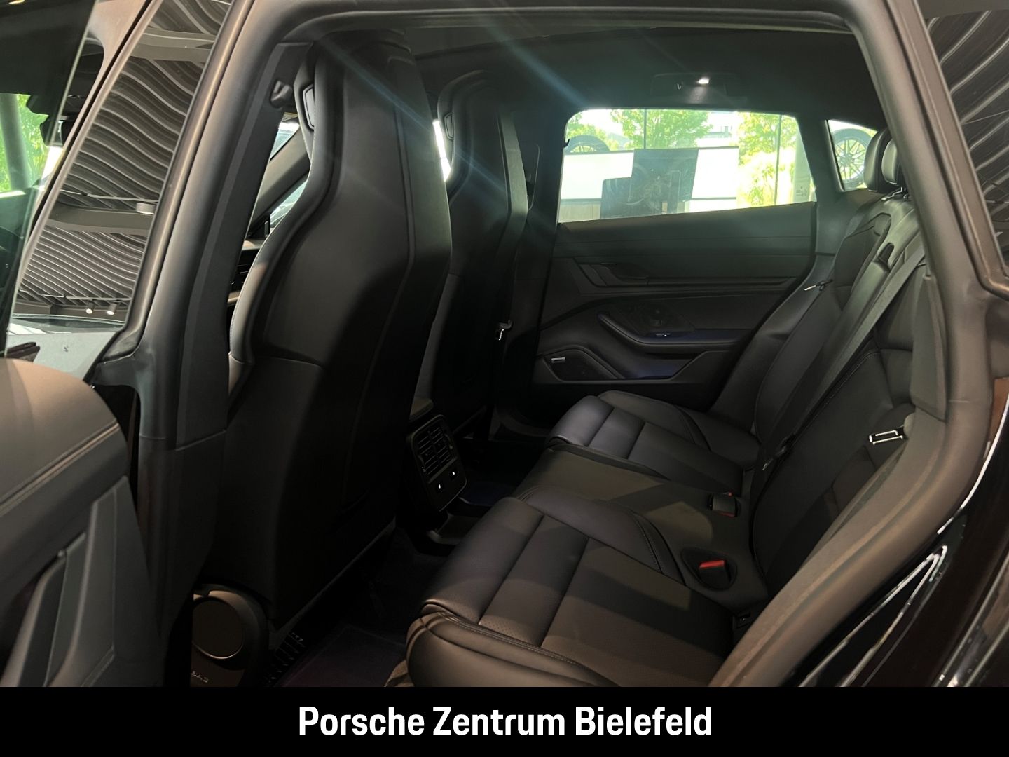Porsche Taycan 4S Cross Turismo Panoramadach LED-Matrix