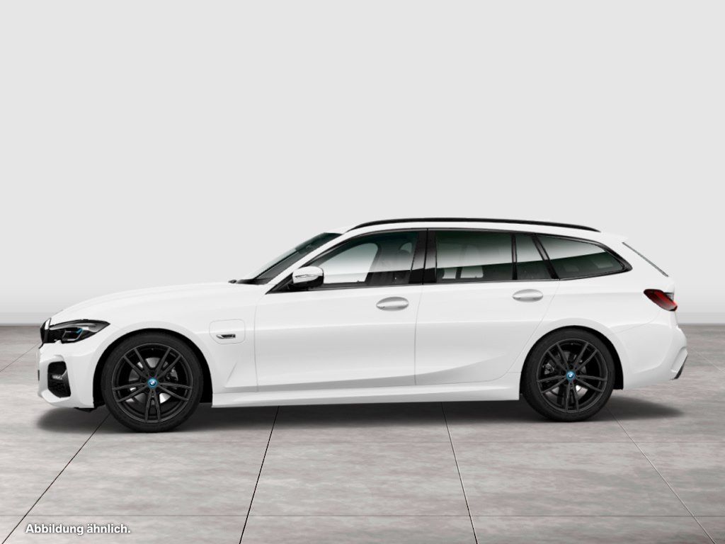 BMW 330e Touring M Sport - Samsaru's Car Outlet