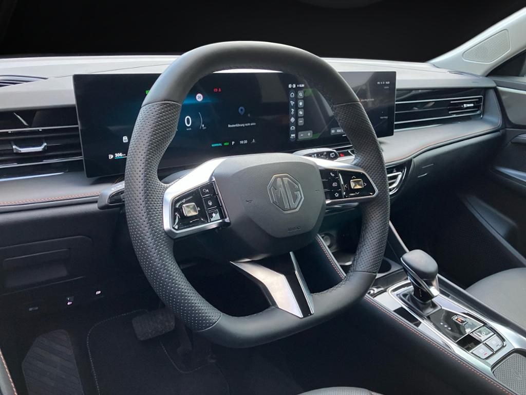MG HS PHEV Luxury 360 DISTR KAMERA SPUR PDC SHZ