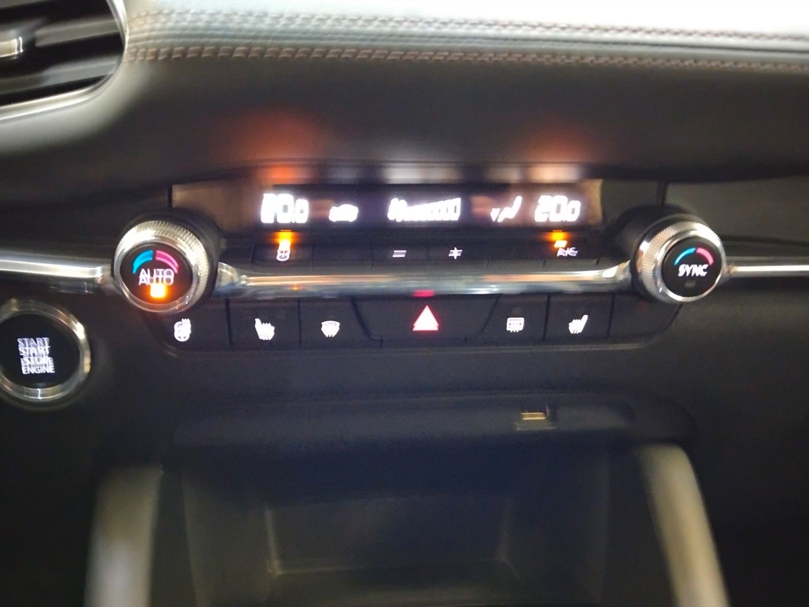 Mazda 3 S SKYACTIV-G 2.0  6AG SELECTION