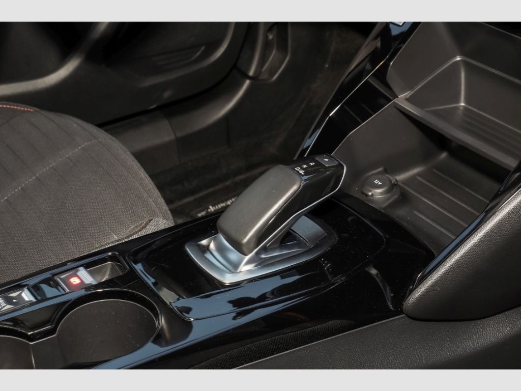Peugeot e-2008 Active - Samsaru's Car Outlet